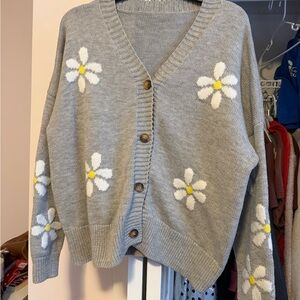Chic Gray Floral Cardigan Sweater